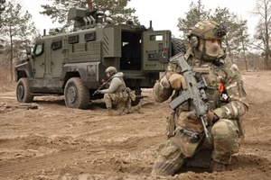 Quân đội Ukraine đã nhận 402 xe bọc thép từ UkrArmoTech