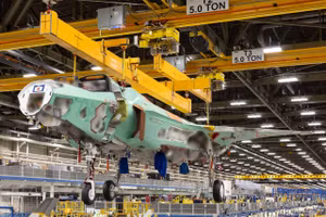 Tiêm kích F-35 có thêm hợp đồng cực lớn