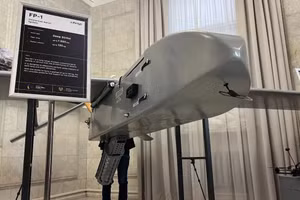 Kyiv giật mình khi UAV tầm xa bị vũ khí laser bắn hạ