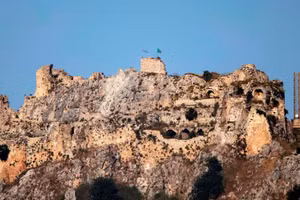 Hezbollah gặp nguy khi Israel chiếm được pháo đài Beaufort ở miền Nam Lebanon