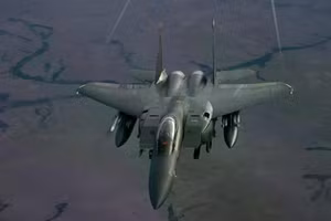 Tiêm kích F-15E bị bắn rơi tại Iran do trúng tên lửa vác vai của Trung Quốc?