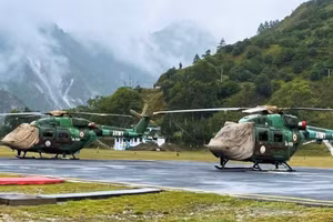 Ấn Độ mất gần 200 trực thăng Dhruv khi nguy cơ chiến tranh với Pakistan bùng nổ