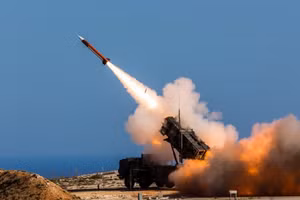 Tập đoàn Raytheon nhận 3,7 tỷ USD để sản xuất tên lửa Patriot cho Ukraine