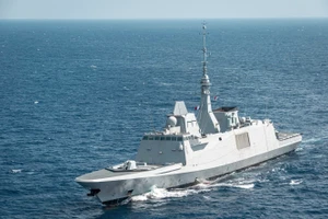 Hải quân Pháp sẽ 'mở thông' eo biển Hormuz?
