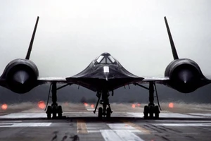 Lý do thực sự khiến máy bay nhanh nhất thế giới SR-71 Blackbird nghỉ hưu sớm