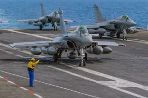 Ấn Độ gặp rắc rối lớn khi thay thế MiG-29K bằng Rafale-M