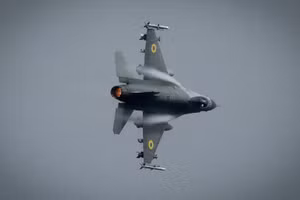 F-16 Ukraine bắn hạ 38 tên lửa hành trình trong cuộc tấn công quy mô lớn của Nga
