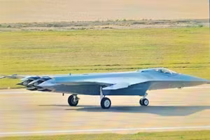 Tiêm kích thế hệ 6 không xác định được phát hiện ở Trung Quốc