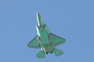 Tiêm kích J-35A đầu tiên dành cho Không quân Trung Quốc đã cất cánh