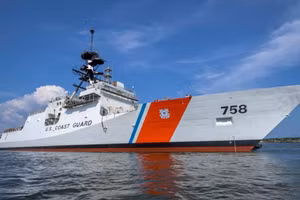 Tàu mạnh nhất của Tuần duyên Mỹ muốn bắt giữ tàu chở dầu Bella 1 mang cờ Nga