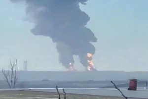 Nhà máy lọc dầu Novoshakhtyn bị tấn công bằng tên lửa Storm Shadow