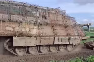 Biến 'xe tăng con rùa' T-80BV thành xe bọc thép chở quân