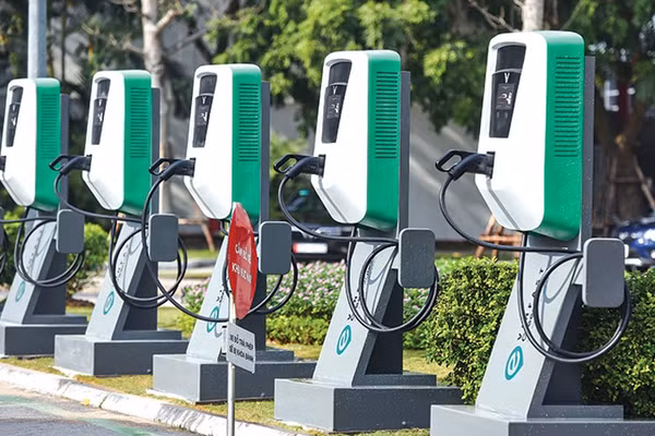 Hà Nội đề xuất 115 vị trí lắp đặt trạm sạc xe điện trong Vành đai 1