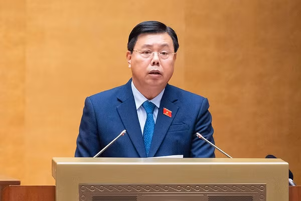Bộ trưởng Bộ Nội vụ Nguyễn Tiến Hải.