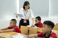 Vị thế quan trọng của nhà giáo trong xã hội gồm cả nhà giáo công lập và ngoài công lập được xác định, bảo đảm tất cả nhà giáo được tôn trọng, bảo vệ và tôn vinh.