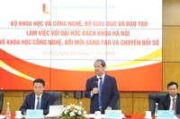 Bộ trưởng Bộ GD&ĐT Nguyễn Kim Sơn phát biểu tại buổi làm việc.