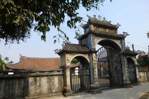Đình làng Mộ Trạch - quê hương Trạng nguyên Lê Nại và Hoàng giáp Lê Tư.