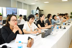 Các học viên tham gia khóa đào tạo nhân lực Trung tâm Tài chính quốc tế tại Trường Đại học Việt Đức. Ảnh: VGU