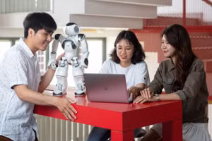 Ứng dụng trí tuệ nhân tạo (AI) giúp nâng cao hiệu quả giảng dạy và học tập. Ảnh: ITN