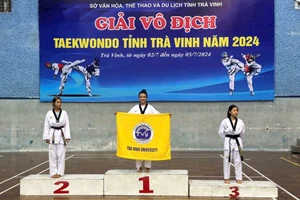 Trương Thị Hồng Thanh giành giải vô địch Taekwondo tỉnh Trà Vinh năm 2024. Ảnh: NVCC