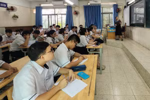 Giờ học của học sinh Trường THPT Bình Tân. Ảnh: NH