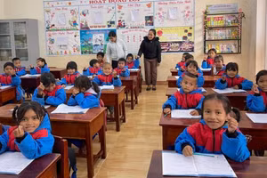 Giờ học tại Trường Tiểu học-THCS A Xing (Hướng Hóa, Quảng Trị). Ảnh: NTCC