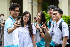 Thí sinh sau môn Ngữ văn Kỳ thi tốt nghiệp THPT 2025. Ảnh minh họa: INT