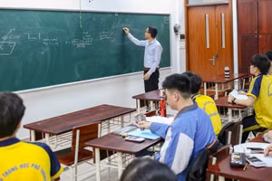 Công tác bồi dưỡng, ôn tập được các nhà trường (THPT chuyên Bắc Giang, THPT chuyên Bắc Ninh) triển khai từ 2/10/2025.