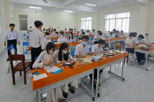 Giờ học tại Trung tâm Giáo dục thường xuyên tỉnh An Giang. Ảnh: NTCC