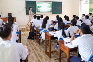 100% giáo viên Trường THPT Cái Nước (Cà Mau) có thể ứng dụng CNTT trong giảng dạy. Ảnh: QM