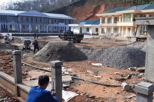 Trường PTDTBT Tiểu học Nậm Pì chuyển về địa điểm mới.