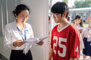 Thí sinh tham dự Kỳ thi đánh giá năng lực đợt 1 năm 2025 do Đại học Quốc gia TPHCM tổ chức. Ảnh: NTT