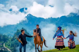 Tác phẩm “Miền hạnh phúc”. Ảnh minh họa của Nguyễn Bách Thảo