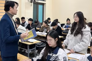 Một tiết học môn Ngữ văn ở Trường THPT Nghi Lộc 2, Phúc Lộc, Nghệ An. Ảnh: NVCC