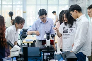 Đại học Đà Nẵng cải thiện điều kiện giảng dạy, nghiên cứu để thu hút và giữ chân giảng viên. Ảnh: NTCC