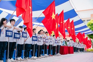 Học sinh Trường THPT Nguyễn Quốc Trinh (Hà Nội) trong ngày khai giảng năm học 2025 - 2026. Ảnh: Facebook nhà trường