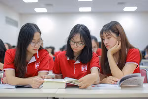 Sinh viên Đại học Quốc gia Hà Nội. Ảnh: ITN