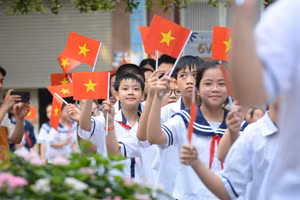 Học sinh Hà Nội trong Lễ khai giảng năm học 2024 - 2025. Ảnh minh họa: INT