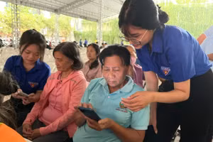 Sinh viên ngành xã hội học có thể làm việc tại cơ sở địa phương hoặc các tổ chức, đoàn thể khác. Ảnh: Hà An