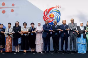 Các đại biểu tại Hội nghị bàn tròn Bộ trưởng Giáo dục ASEAN năm 2025. 