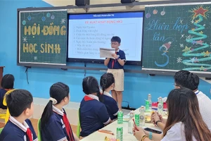 Học sinh Trường Tiểu học Phan Văn Trị trong buổi họp Hội đồng Học sinh. Ảnh: NTCC