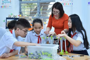 Nhà trường cần có không gian, kế hoạch cụ thể để sắp xếp thời gian làm việc, nghỉ ngơi cho giáo viên. Ảnh: ITN