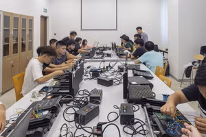 Phòng thực hành điện tử Trường Đại học Việt Đức. Ảnh: VGU