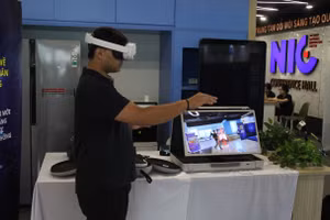 Trải nghiệm cùng AI tại Diễn đàn quốc gia về Trí tuệ nhân tạo trong giáo dục năm 2025. Ảnh: TG