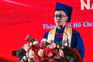 Thủ khoa ngành Sư phạm Tiếng Anh - Nguyễn Ngô Tấn Đạt. Ảnh: NVCC