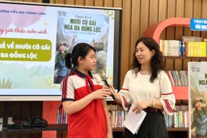 Buổi giới thiệu sách của Trường Tiểu học Thăng Long. Ảnh: Vân Anh