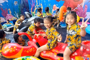 Trẻ Trường Mầm non Vàng Anh (Quận 5, TPHCM) tham gia hoạt động do trường tổ chức. Ảnh: T.H