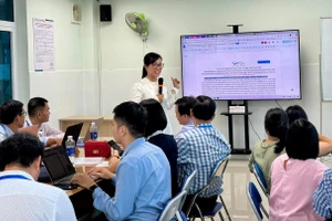 Hoạt động kiến tập, thực tập của khóa bồi dưỡng nghiệp vụ kiểm định viên giáo dục đại học và cao đẳng sư phạm. Ảnh: Trung tâm Kiểm định chất lượng giáo dục (Đại học Quốc gia Hà Nội)