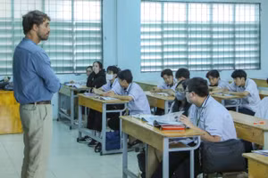 Tiết học của học sinh hệ 9+Trường Cao đẳng Quốc tế TPHCM. Ảnh: MA