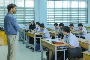 Tiết học của học sinh hệ 9+Trường Cao đẳng Quốc tế TPHCM. Ảnh: MA